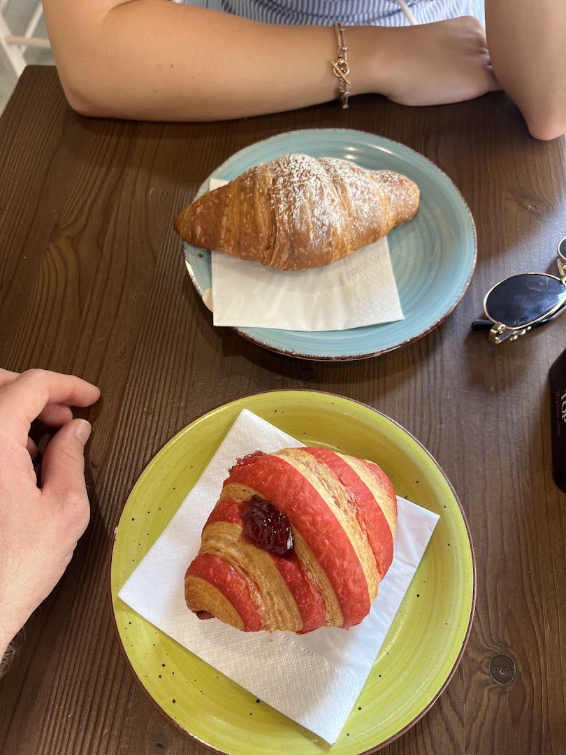 Open cafe'