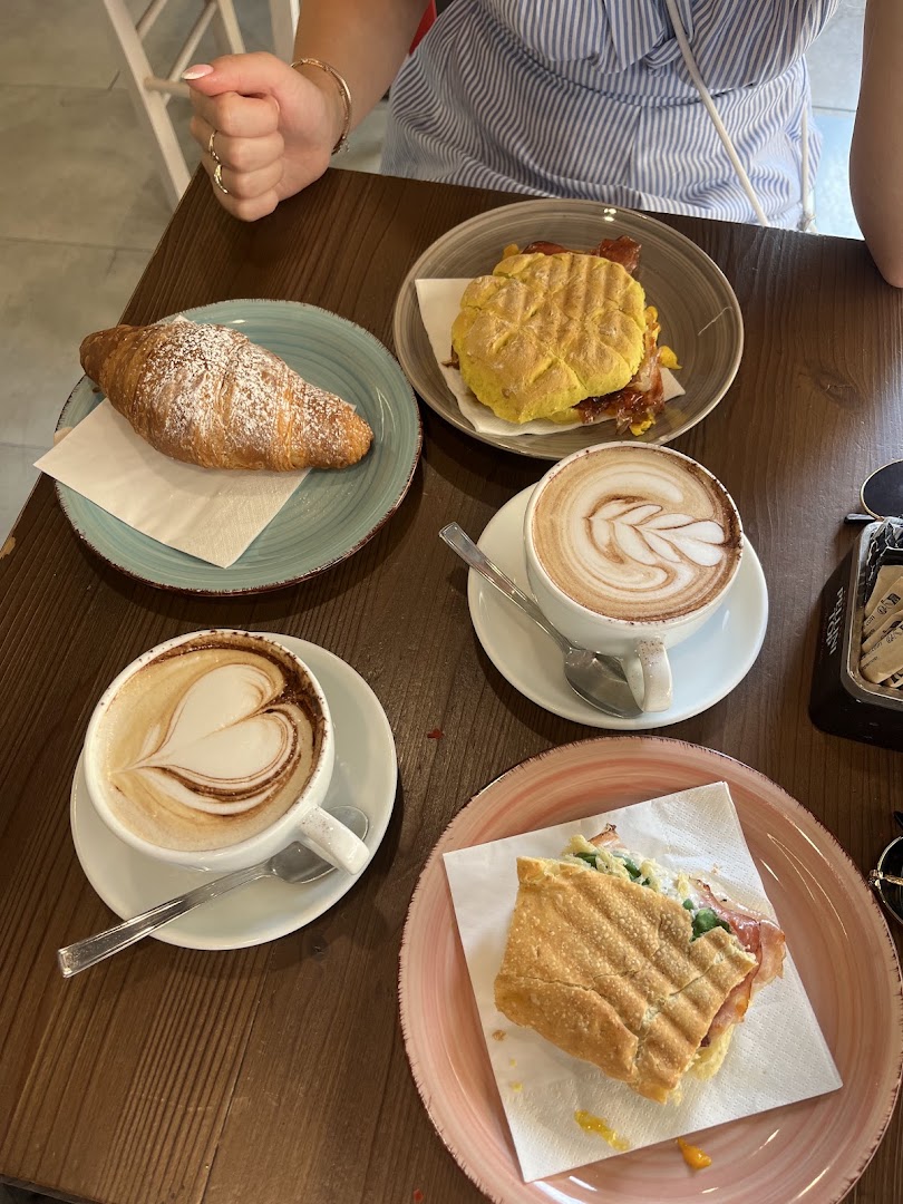 Open cafe'