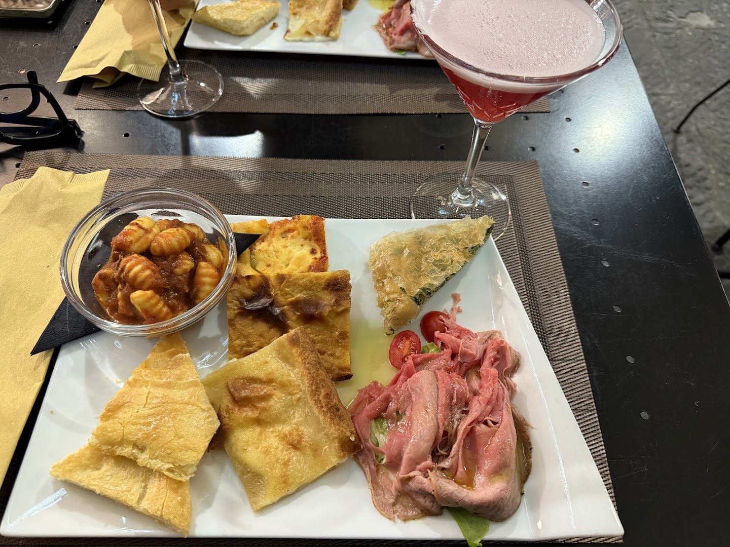 Opera Cafè&Lounge