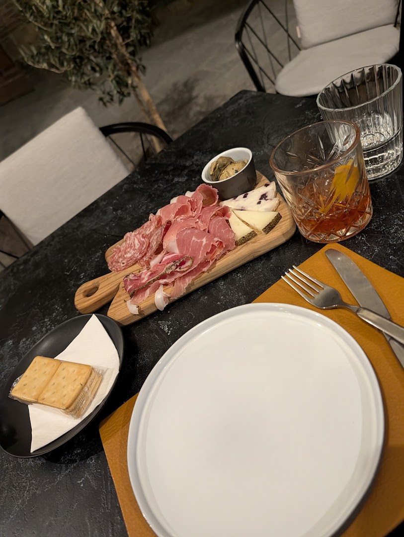 Opificio 16 - Enoteca & Wine Bar