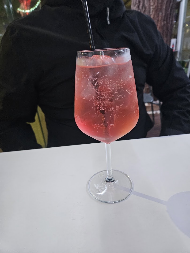 Orange lounge bar & bistrot