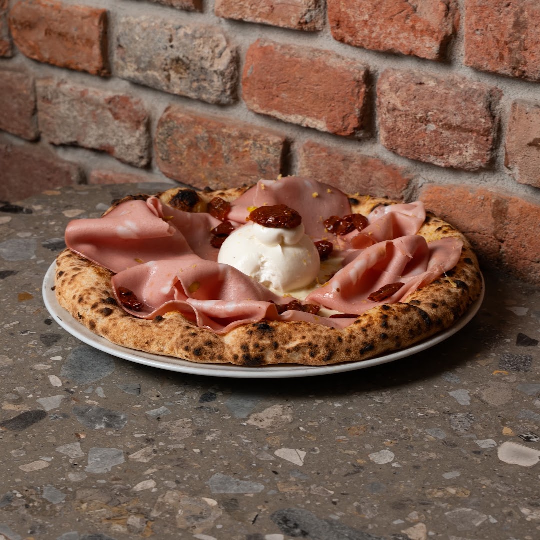 Organic Pizza and Food