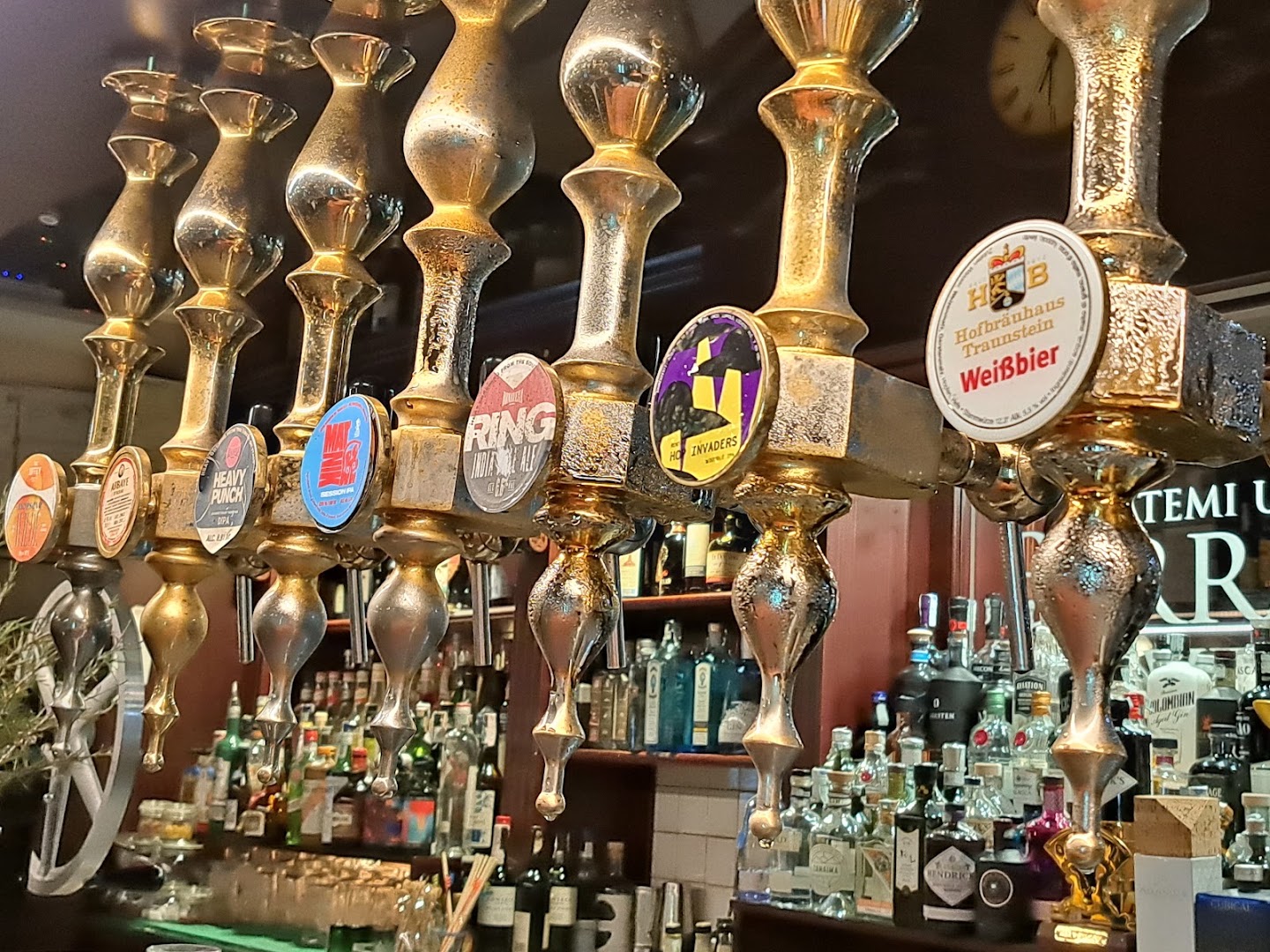 Oscar Wilde Pub Restaurant