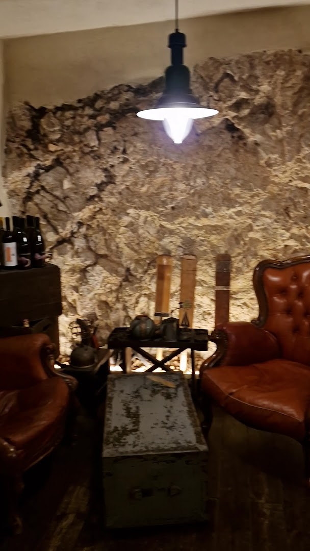 Osteria Alimentari da nonno Alberico, Monticchio