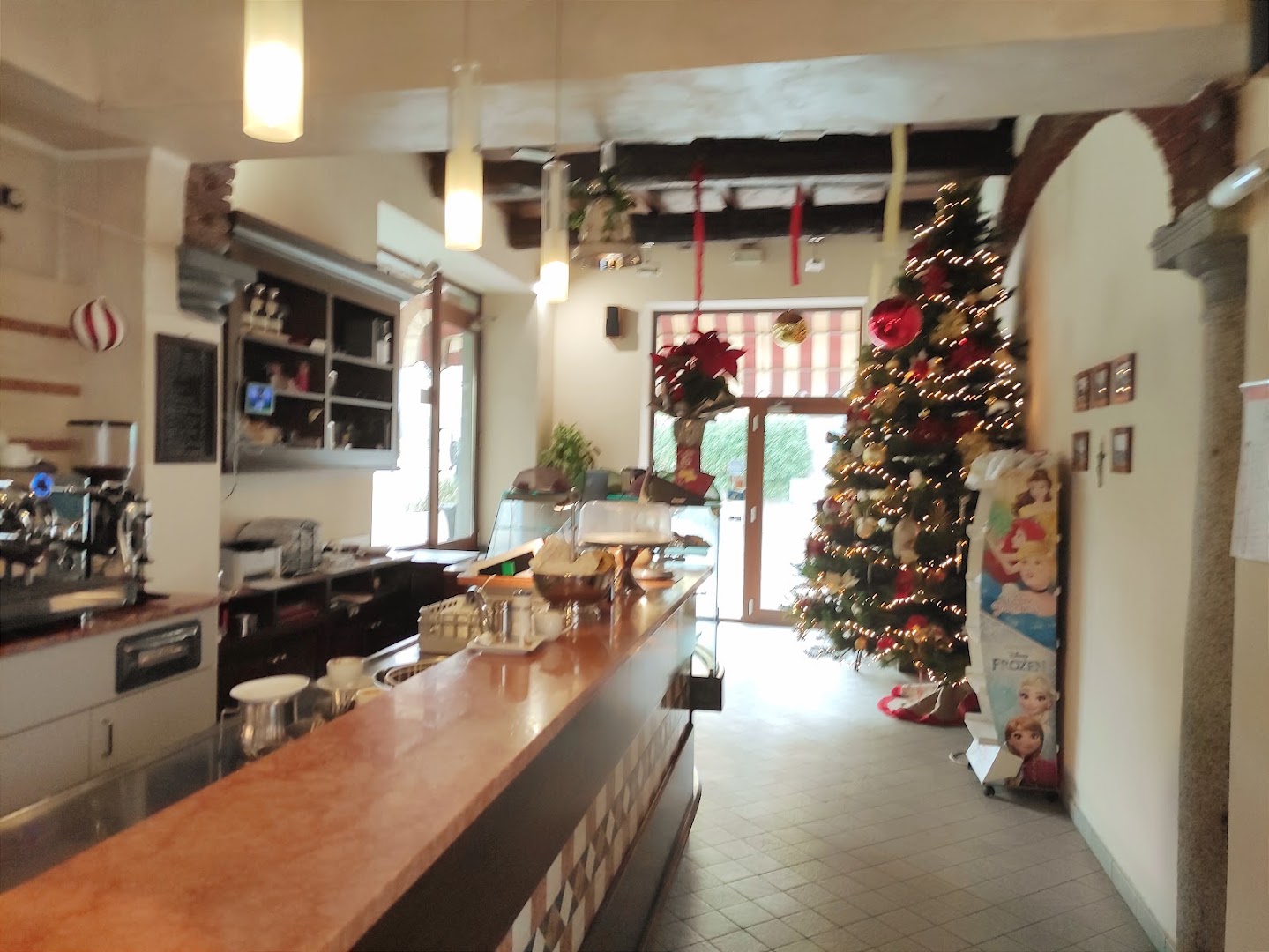 Osteria Caffè Cavour Di Boreanaz Dario