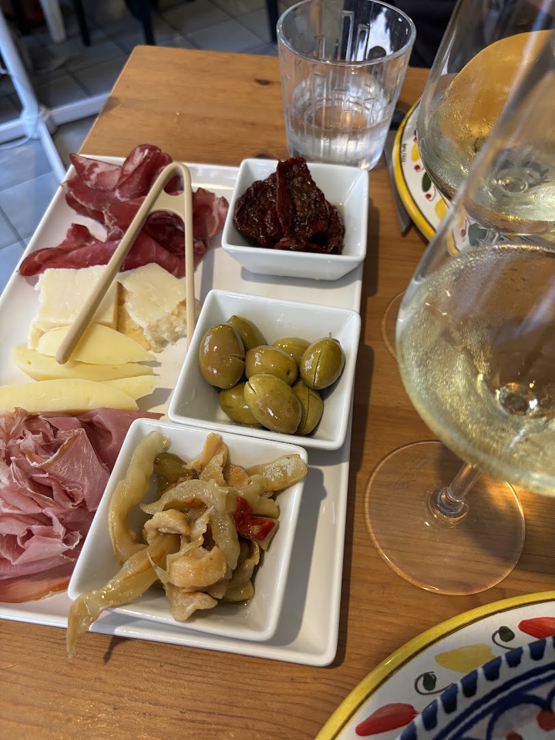Osteria De Gustibus