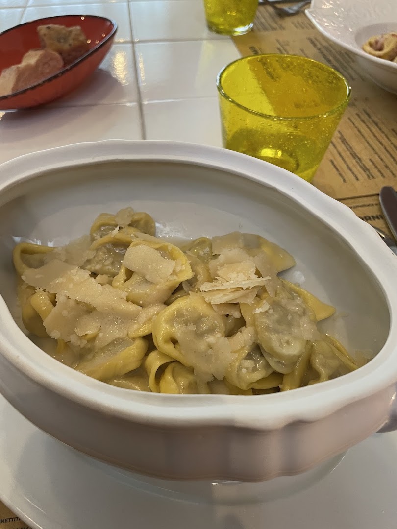 Osteria del Tortellino