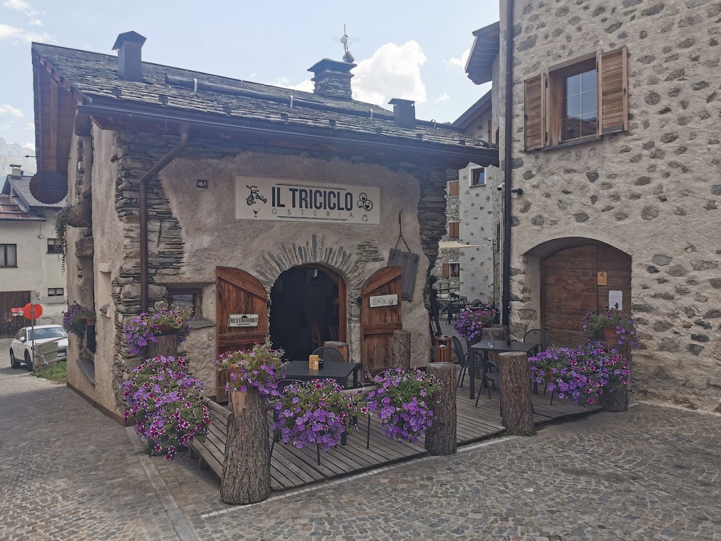 Osteria Il Triciclo, Oga