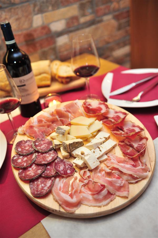 OSTERIA SPACCIO VINI
