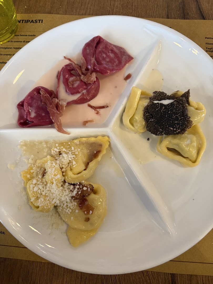 Osteria del Tortellino