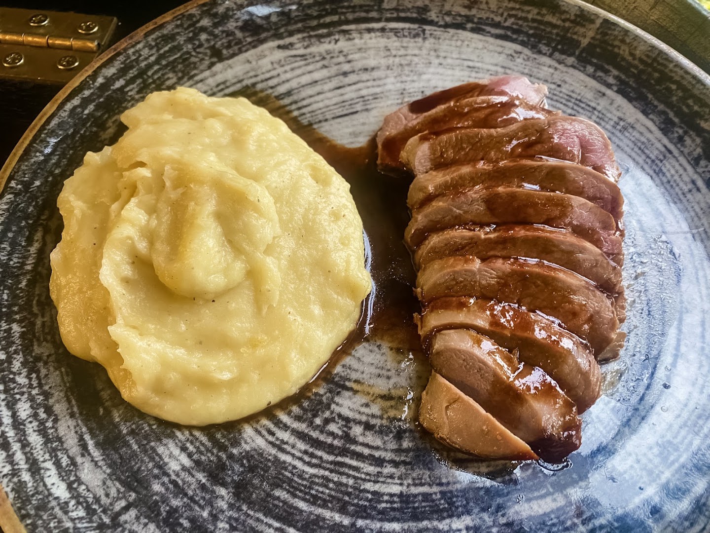 Matilde Osteria con carne alla brace