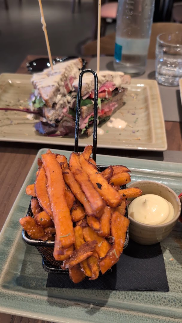 Otto Breakfast & Grill