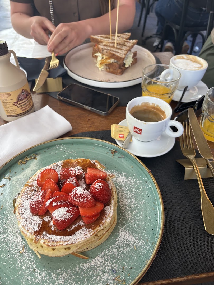 Otto Breakfast & Grill