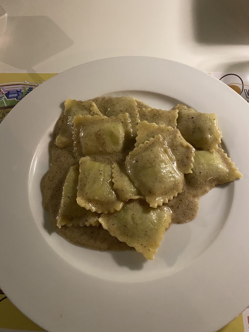 Ova e Farina: Produzione Pasta Fresca, Ristorante e Gastronomia