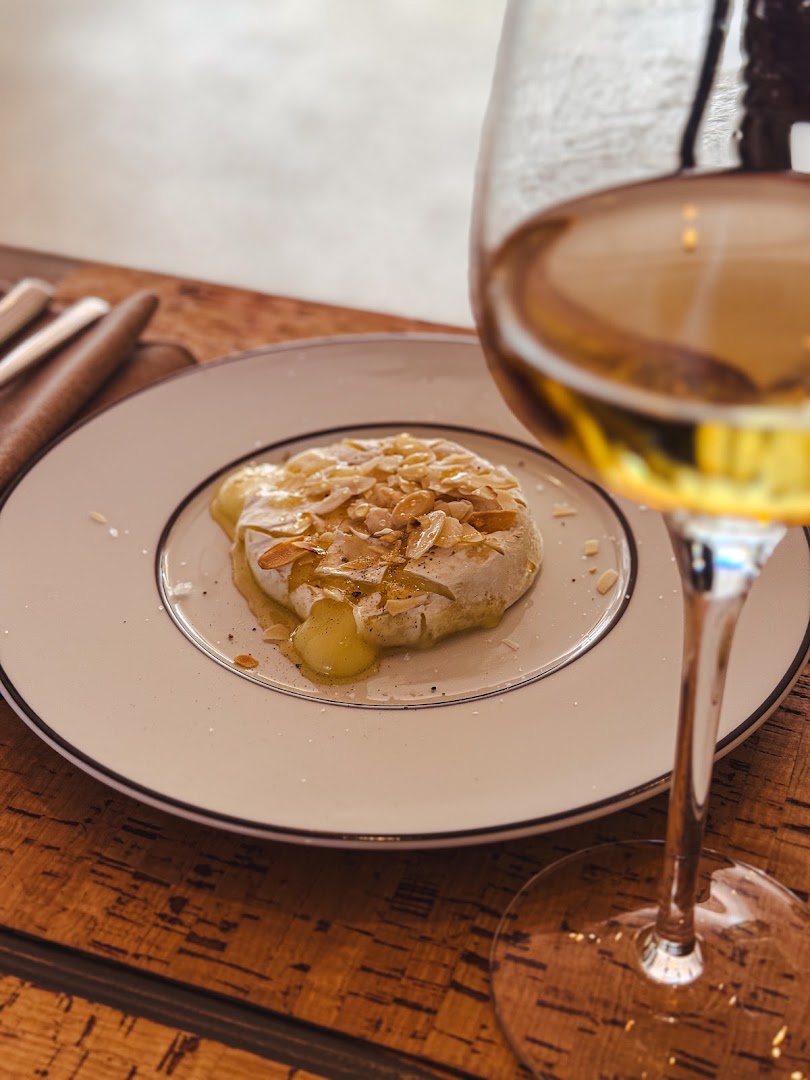 Ovest - Vino, Drink & Cucina