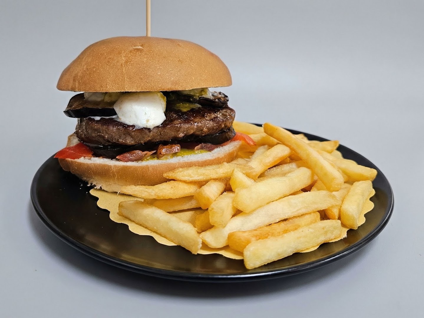 P.I.10 - PIZZA - BURGER - FRITTI - BIRRA