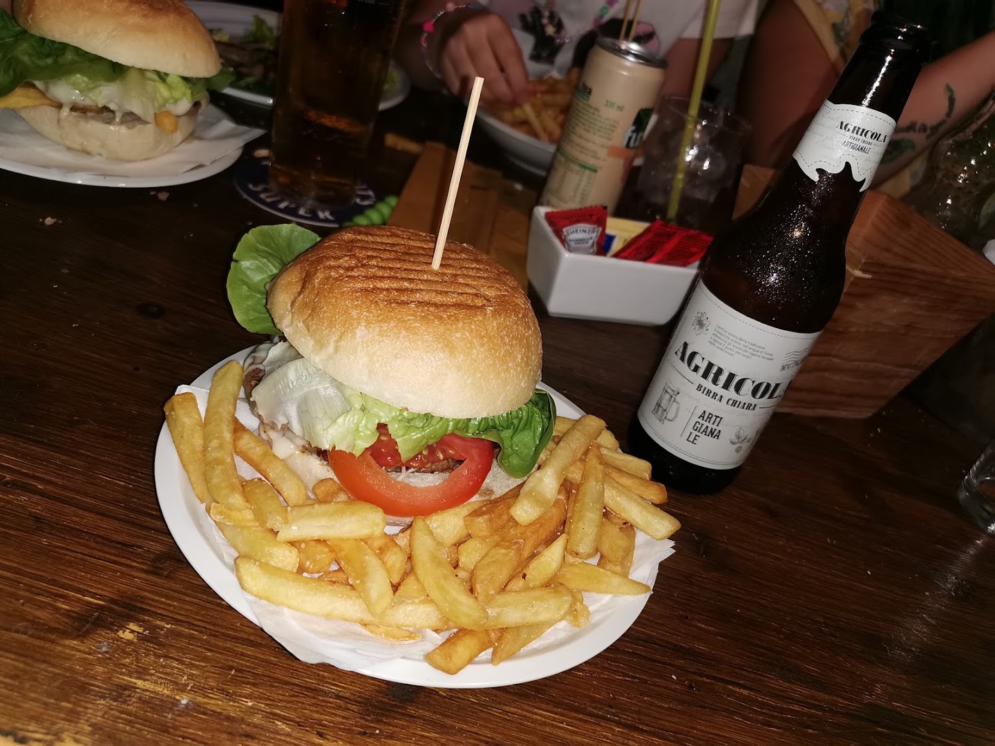 P&P PUB