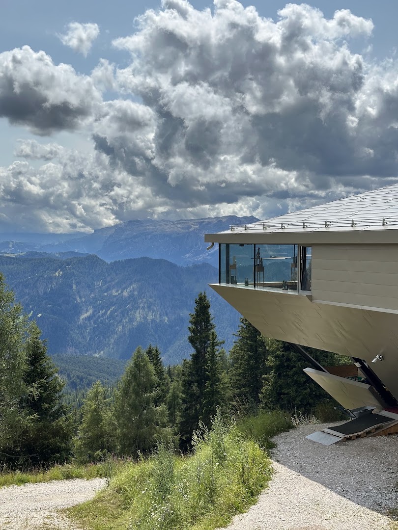 P5 Mountain Club