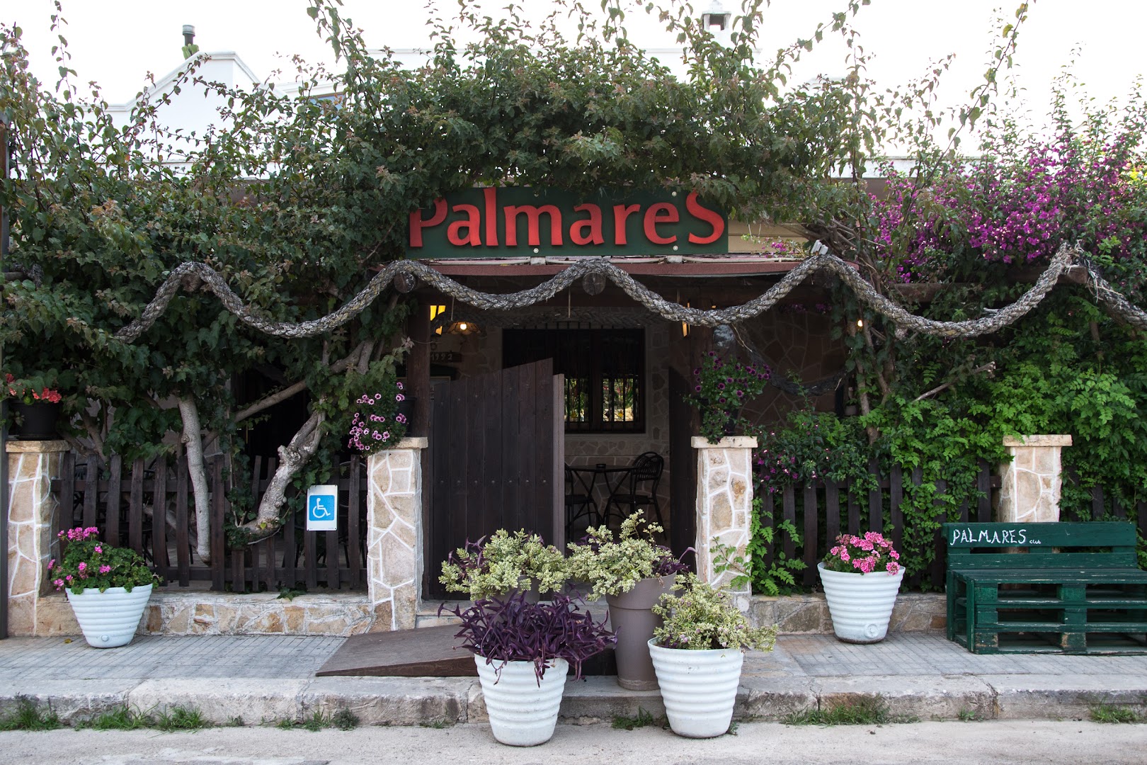 Palmares Club irish pub