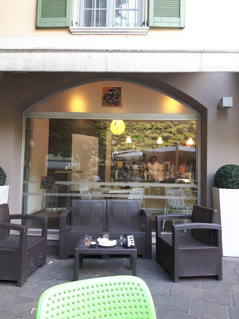 Pane in Piazza
