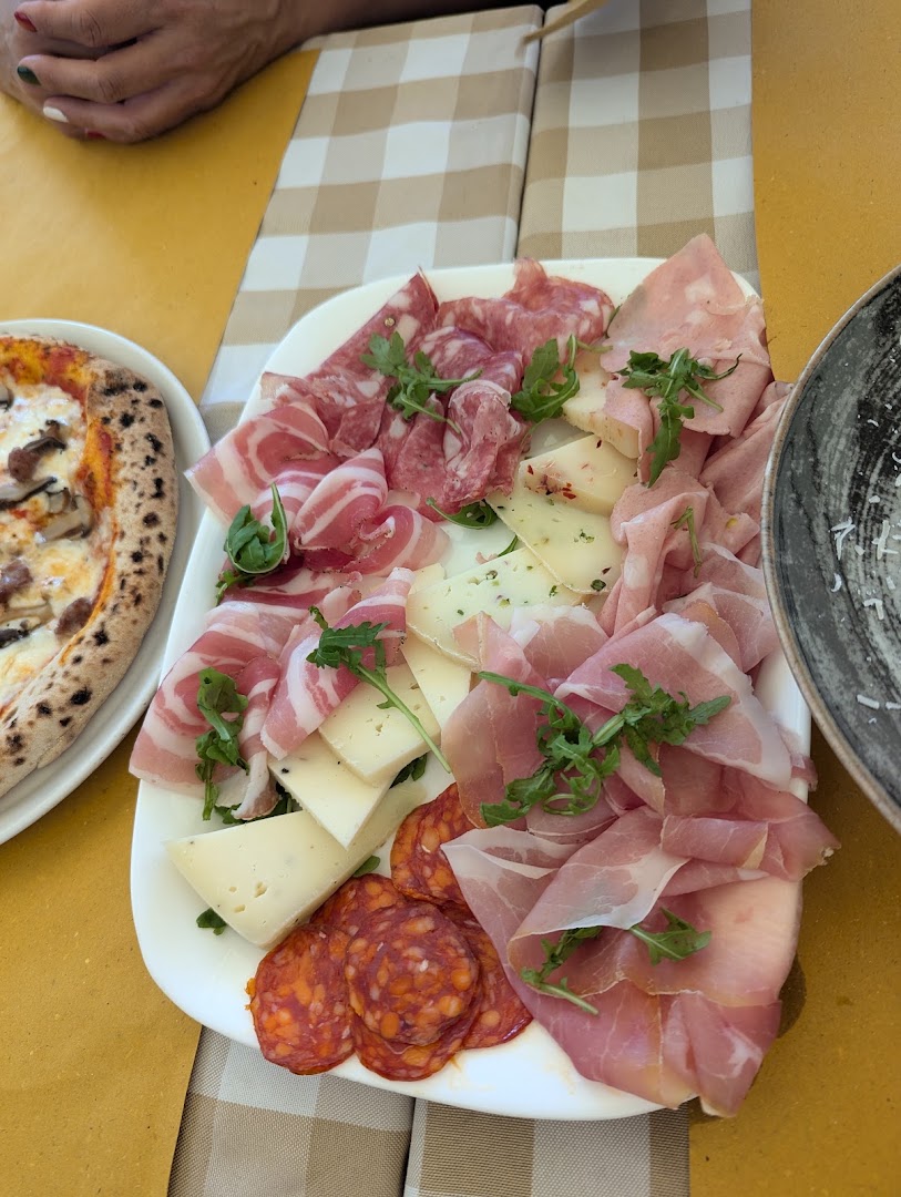 Pane & Vino