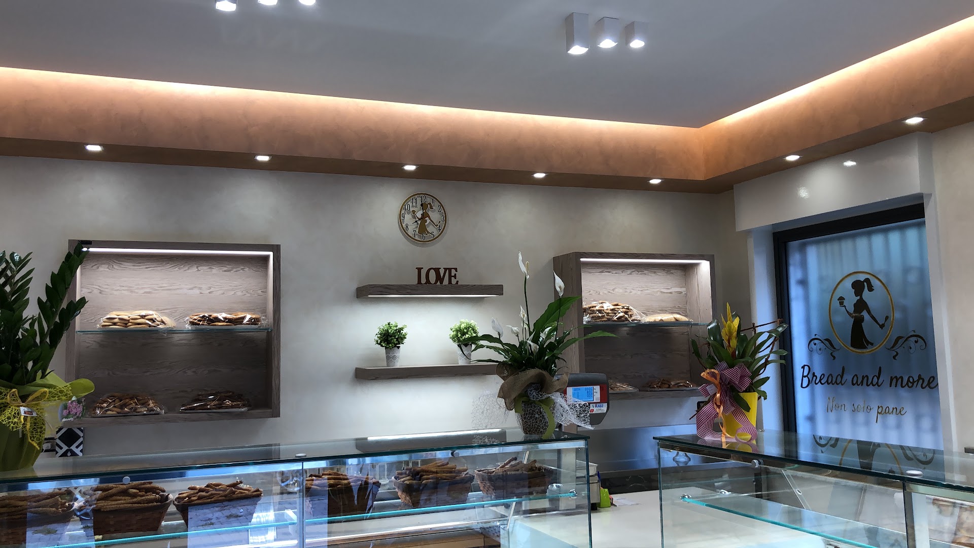 PANIFICIO ”Bread and More”- Non solo pane