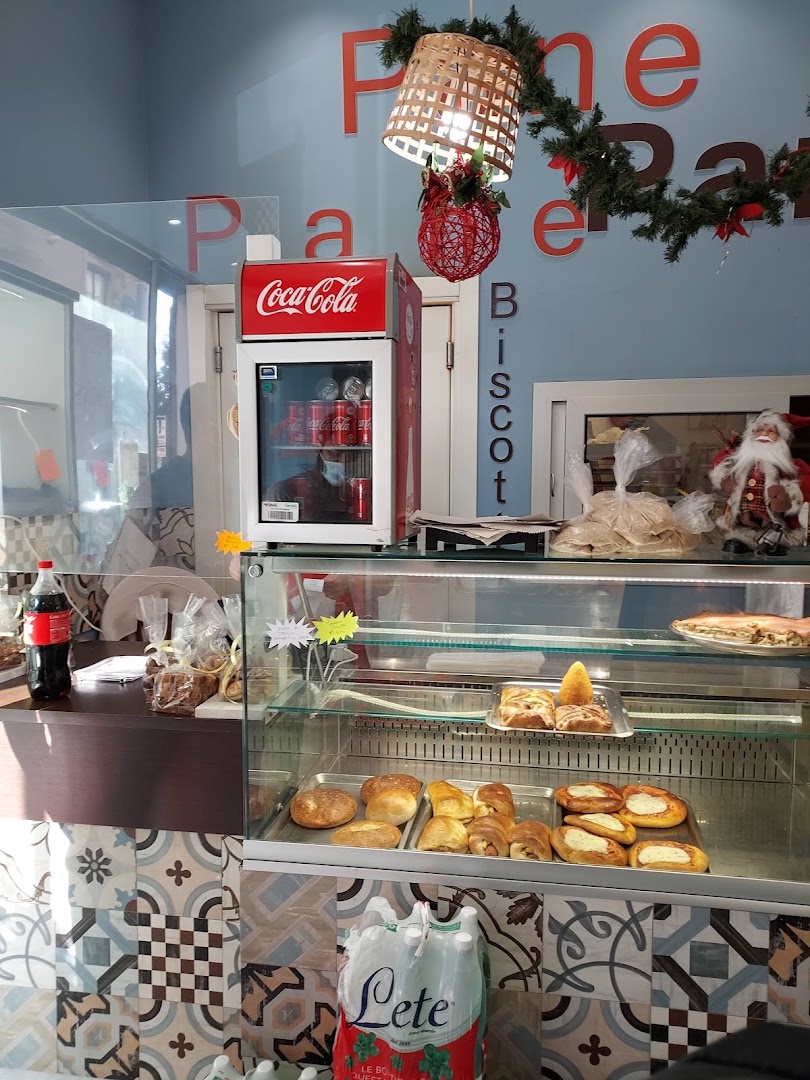 Panificio Russo - Pane,Pizzeria,Biscotti,Salumeria,Tavola Calda,Alimentari