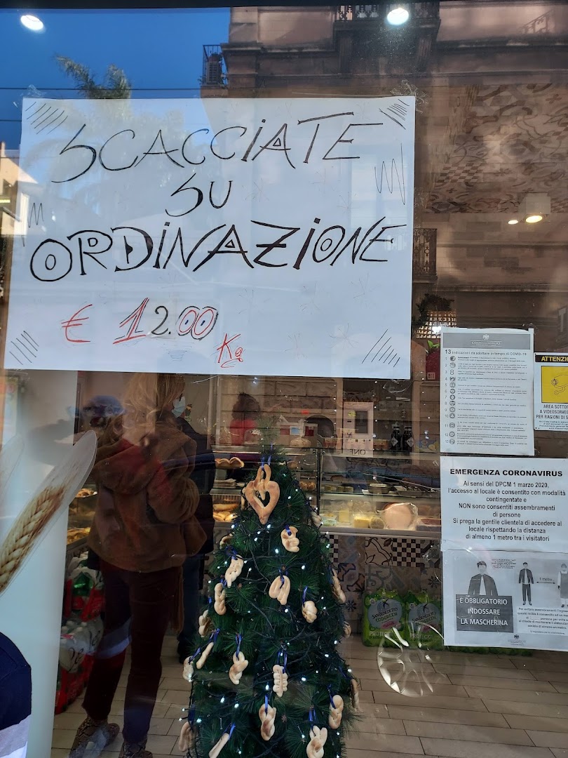 Panificio Russo - Pane,Pizzeria,Biscotti,Salumeria,Tavola Calda,Alimentari