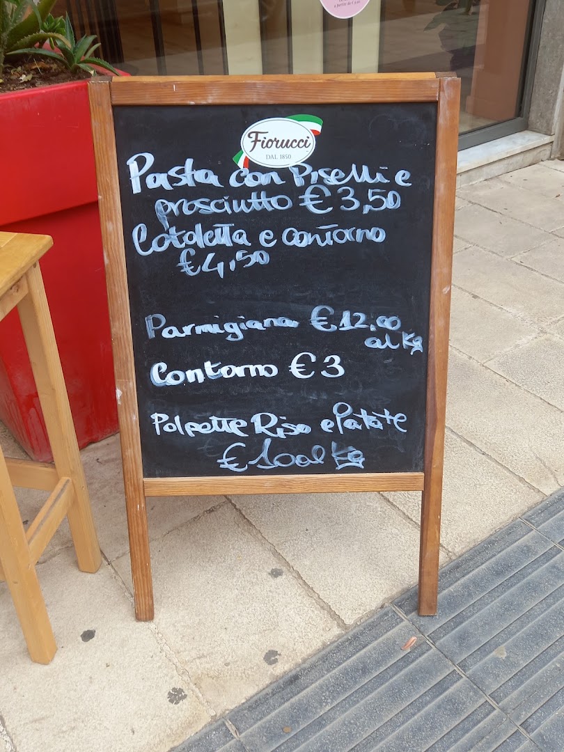 Panificio Tisia Siracusa Saluneria Gastronomia Tavola Calda Pane Fresco Fornaio a Siracusa