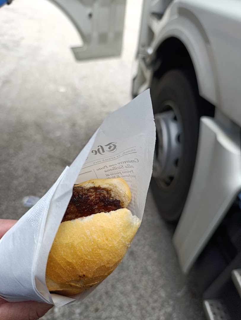 Paninaro Fast Food Truck by Rigato Nicola