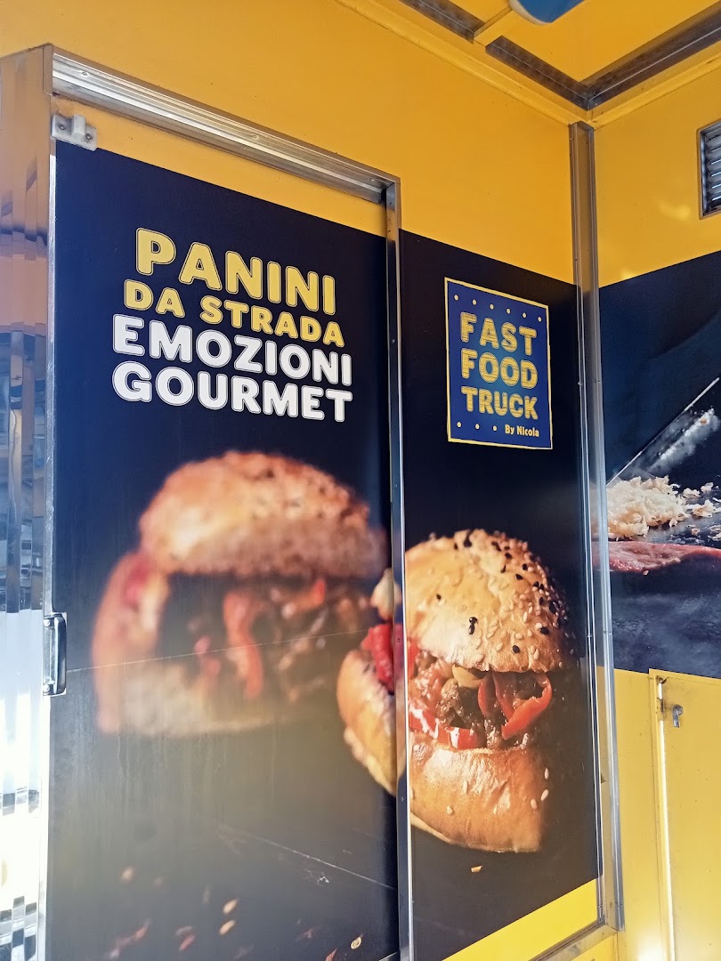 Paninaro Fast Food Truck by Rigato Nicola