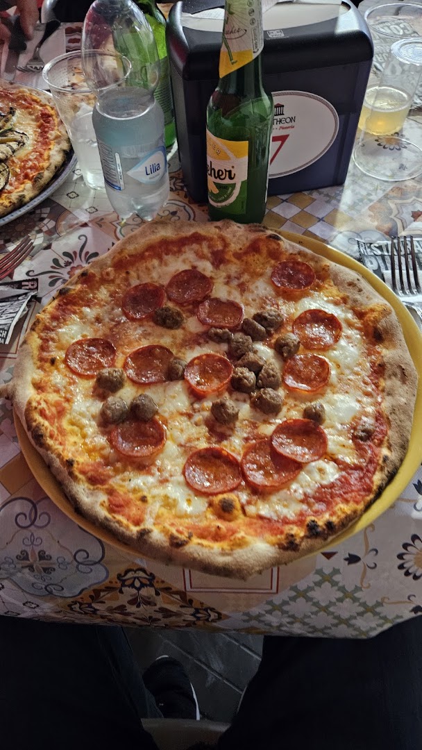 Pantheon Ristobar Pizzeria