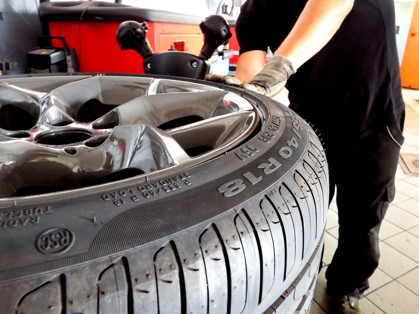 PAONE ASSISTENZA SRL - Driver Center Pirelli ARZANO
