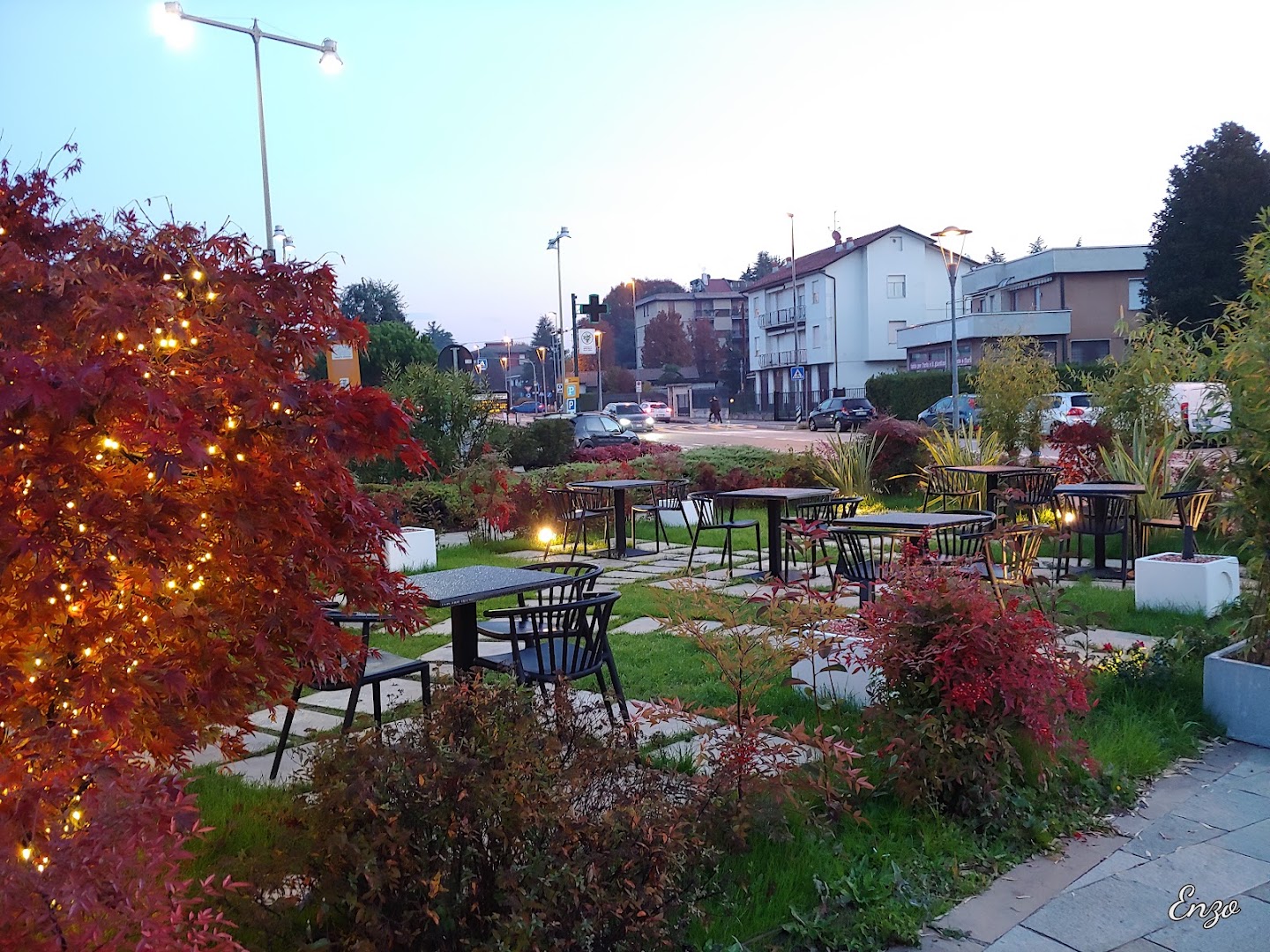 PAPAVERO coffe, food & bakery