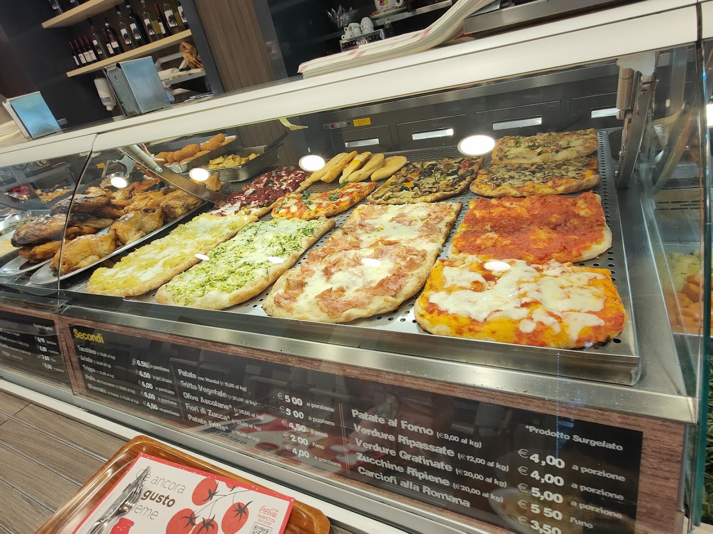 Papero Giallo Tavola Calda Pizzeria