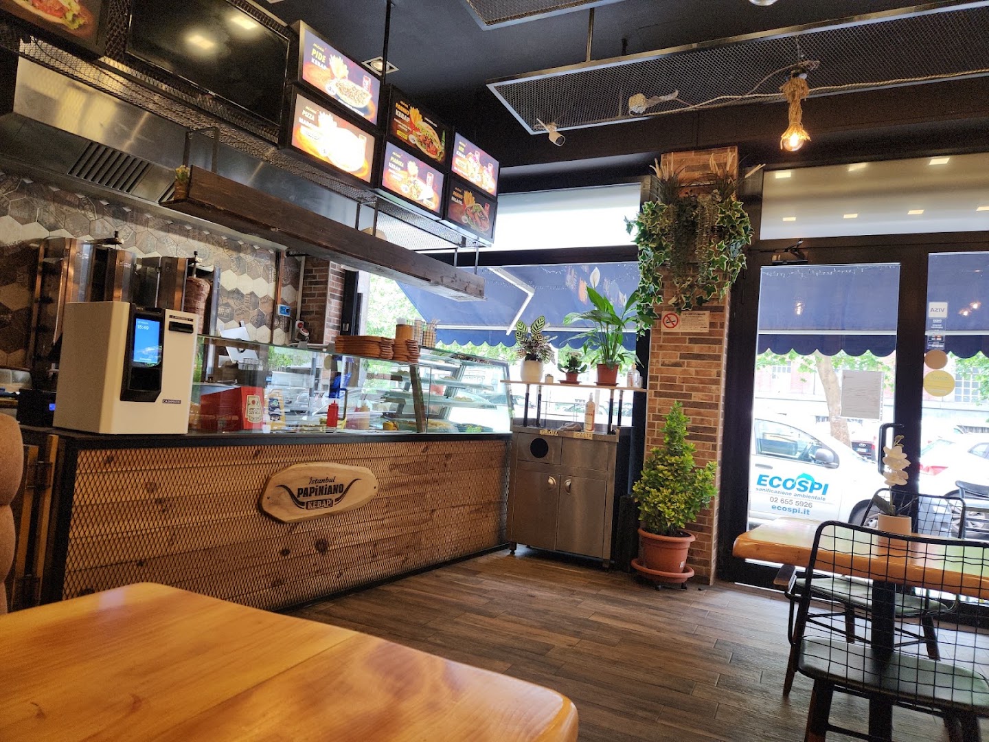 Papiniano Pizzeria Kebab Milano