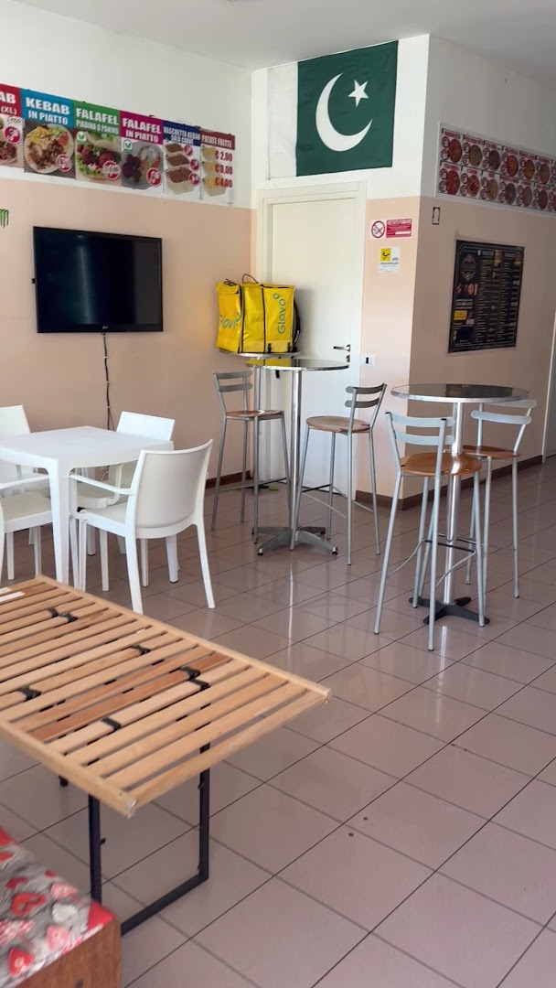 PARADISE PIZZA E KEBAB