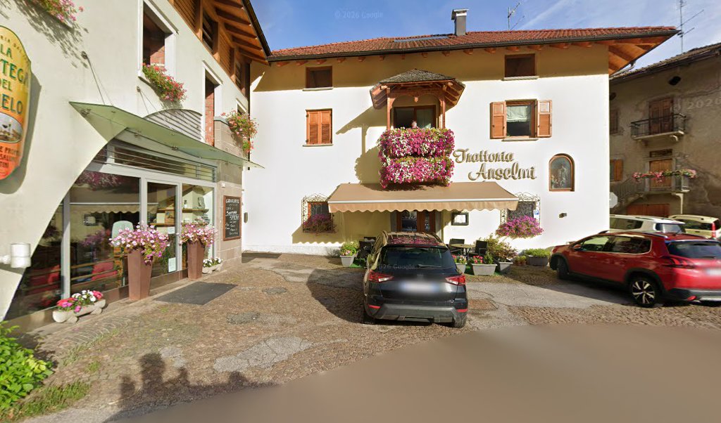Parcheggio Bottega del Pinelo e Trattoria Anselmi