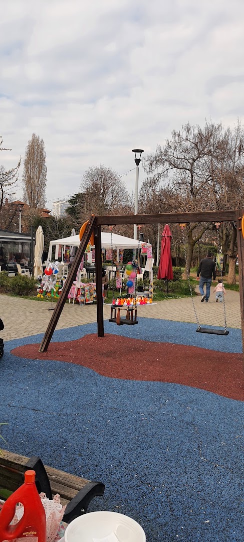 Parco Comerio