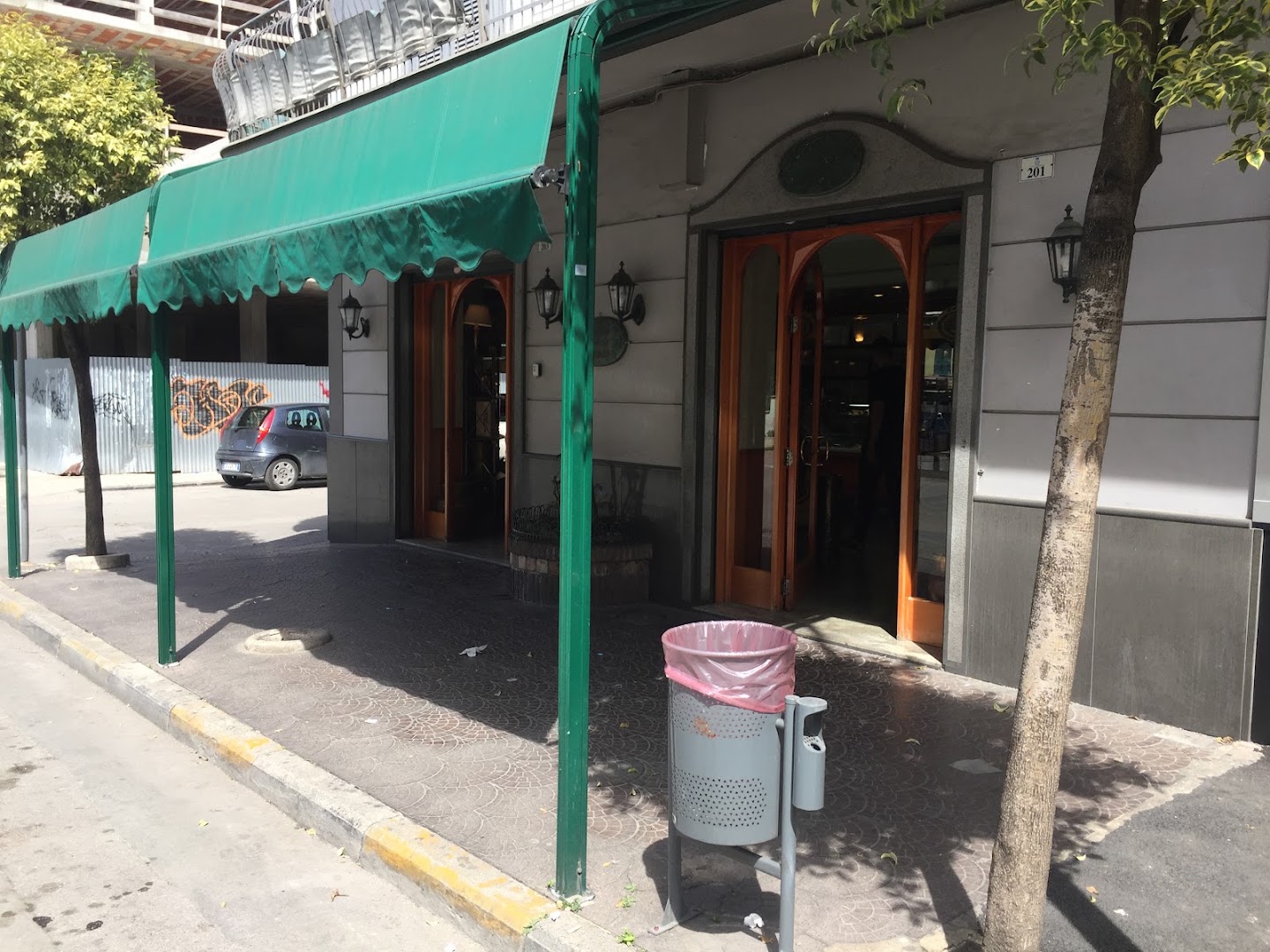 Paris en Blanc, Afragola