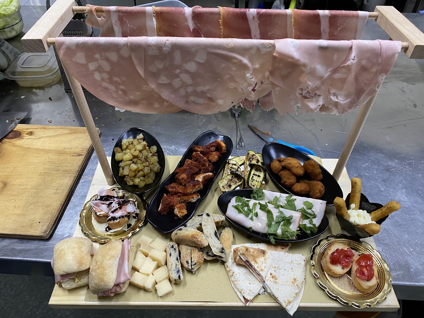 PASTA FRESCA DA CIRO ,GASTRONOMIA, POLLERIA,PIZZERIA E SERVIZIO CATERING