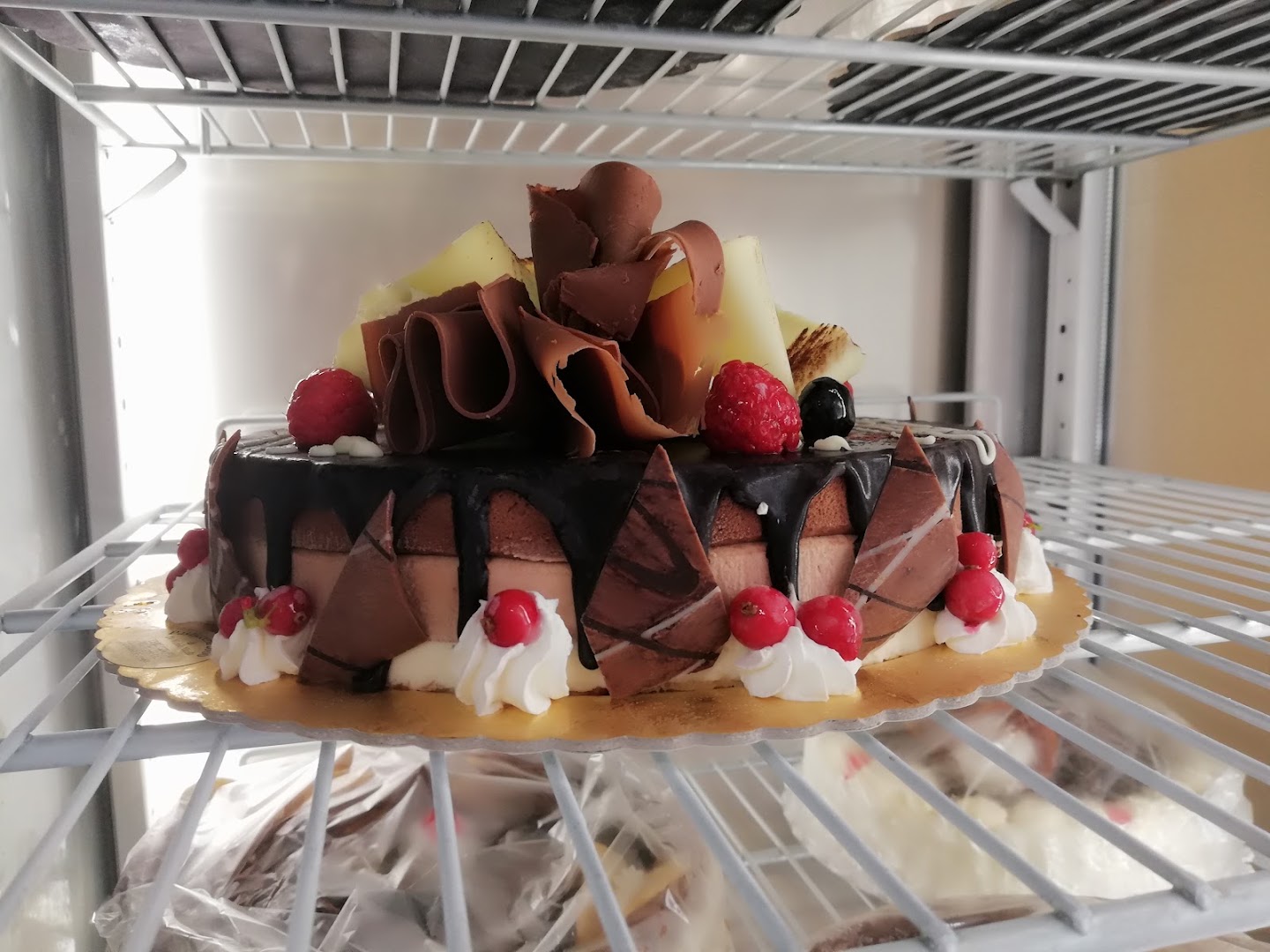 Pasticceria 2000 Di De Nichilo Nicola