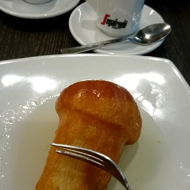 Pasticceria Ai 24 Cannoli