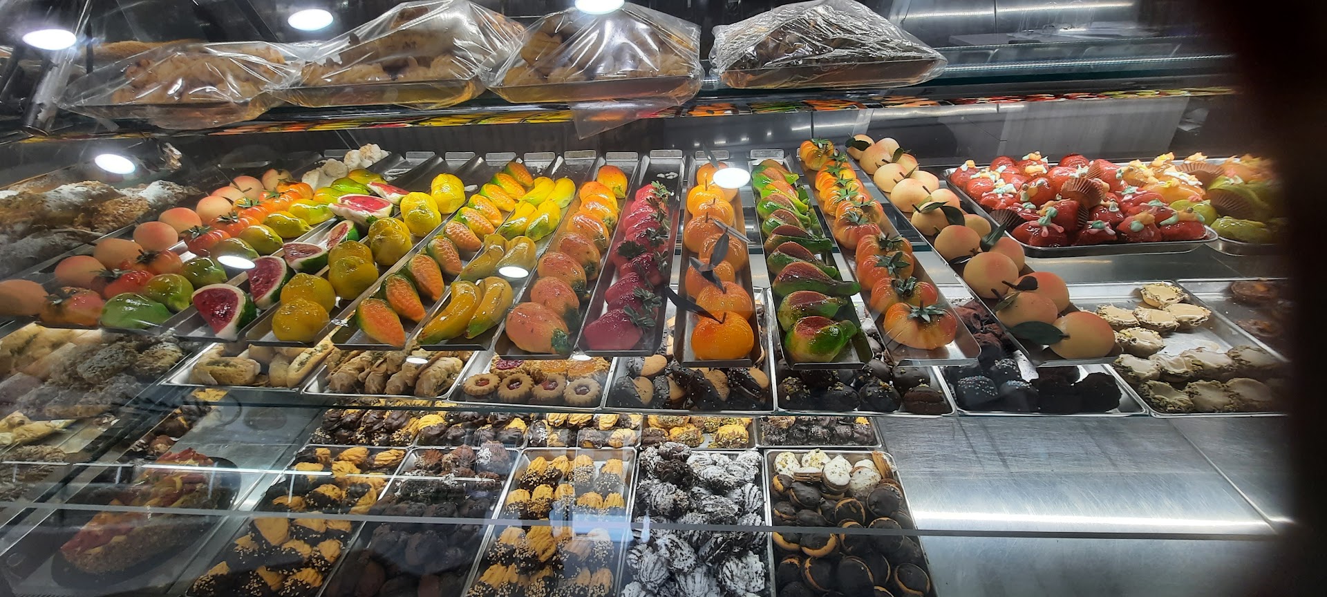 Pasticceria Albanese - Via Granciara, 12