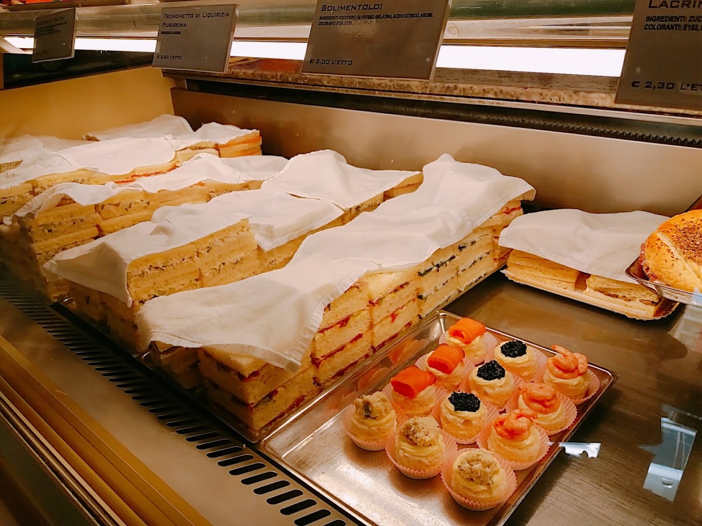 Pasticceria Caffetteria Luperini Rosena