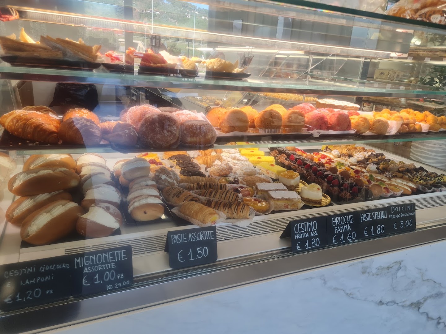 Pasticceria Caffetteria Piselli | Magione