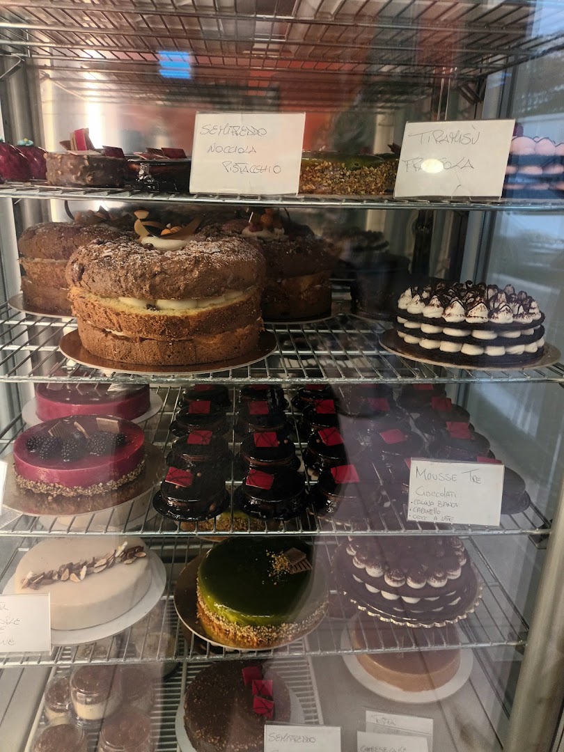 PASTICCERIA - CAFFETTERIA - TAVOLA CALDA ALBACHIARA - BISCEGLIE, Bisceglie