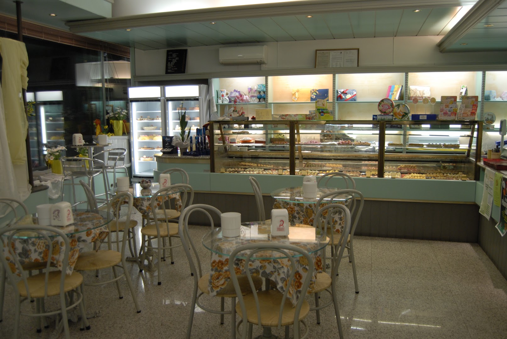 Pasticceria dalla Fiore Maurizio C. (S. N. C.), Castelmassa
