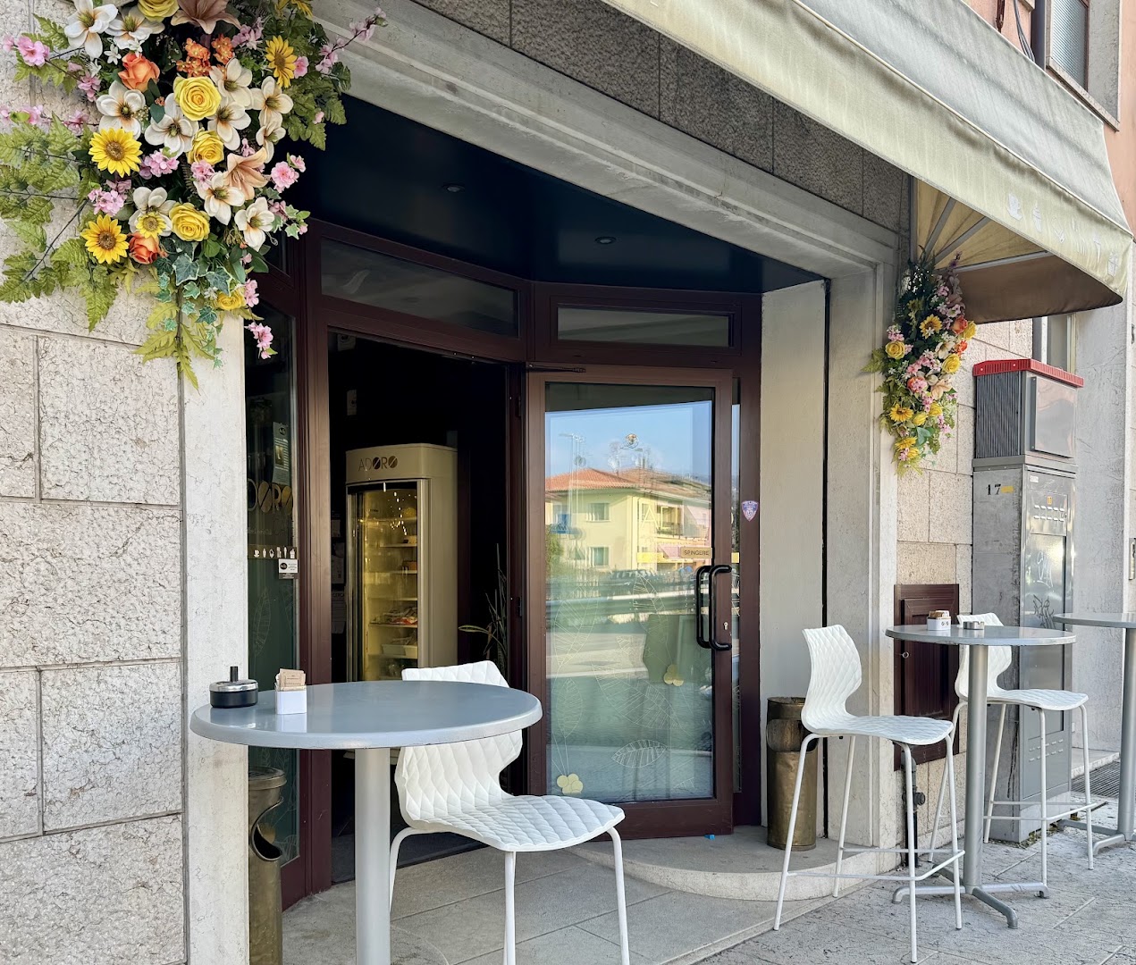 Pasticceria e Caffetteria Adoro