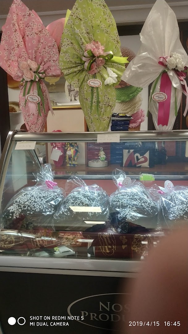 Pasticceria Foresti Emanuele, Vittoria